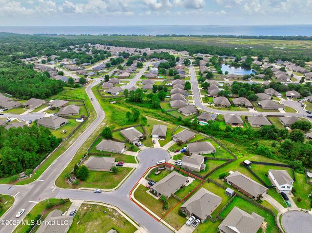 6805 Sweetclover Drive, Ocean Springs, MS 39564
