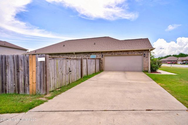 6805 Sweetclover Drive, Ocean Springs, MS 39564