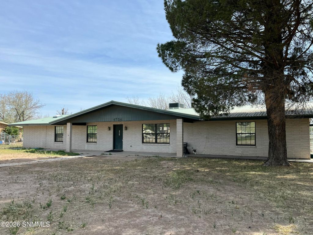 4734 Campbell Road, Las Cruces, NM 88007