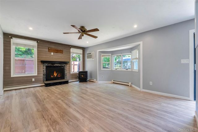 14 Seaside Avenue, Sound Beach, NY 11789