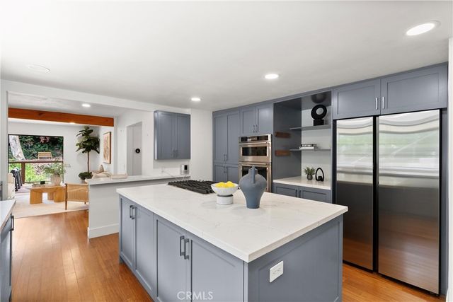 645 Griffith Way, Laguna Beach, CA 92651