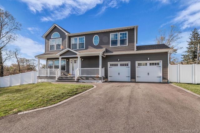 191 N Huron Street, Ronkonkoma, NY 11779