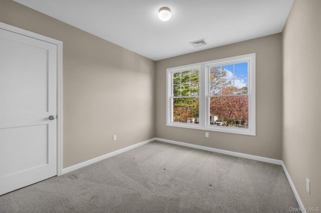 191 N Huron Street, Ronkonkoma, NY 11779