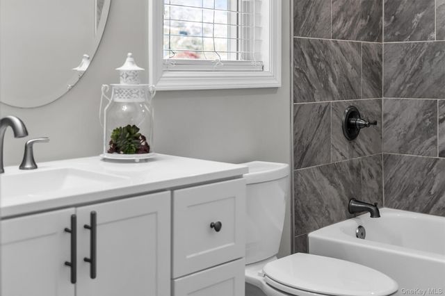 191 N Huron Street, Ronkonkoma, NY 11779