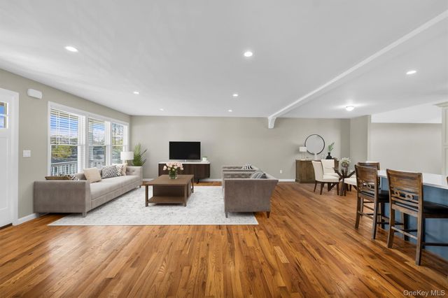 191 N Huron Street, Ronkonkoma, NY 11779