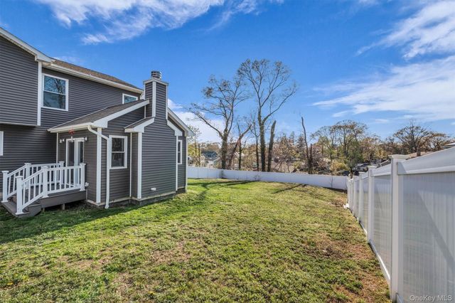 191 N Huron Street, Ronkonkoma, NY 11779