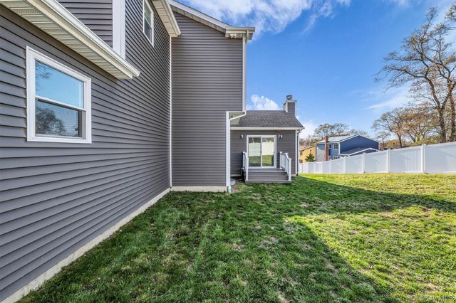 191 N Huron Street, Ronkonkoma, NY 11779