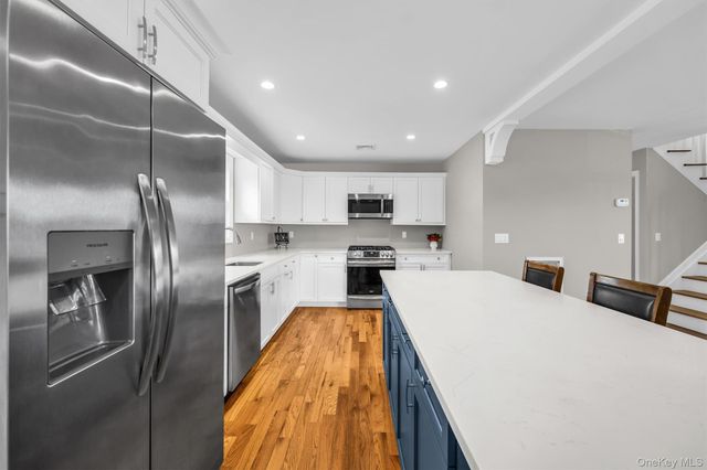 191 N Huron Street, Ronkonkoma, NY 11779