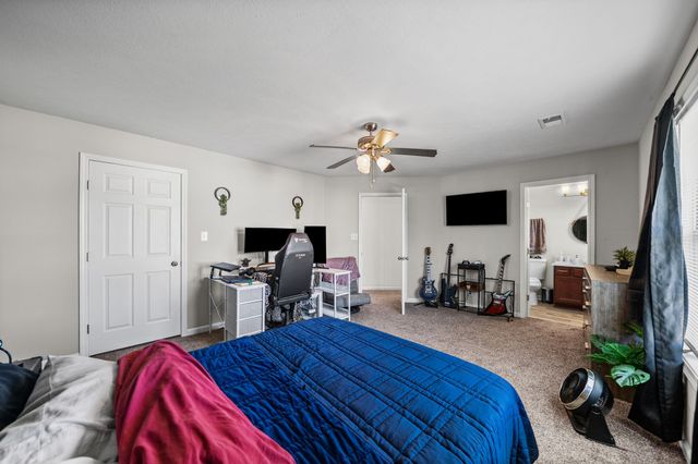 200 Grant Ave, Oak Grove, KY 42262