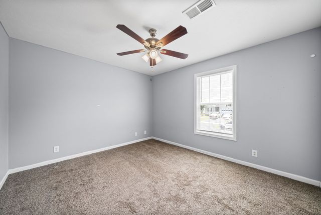 200 Grant Ave, Oak Grove, KY 42262