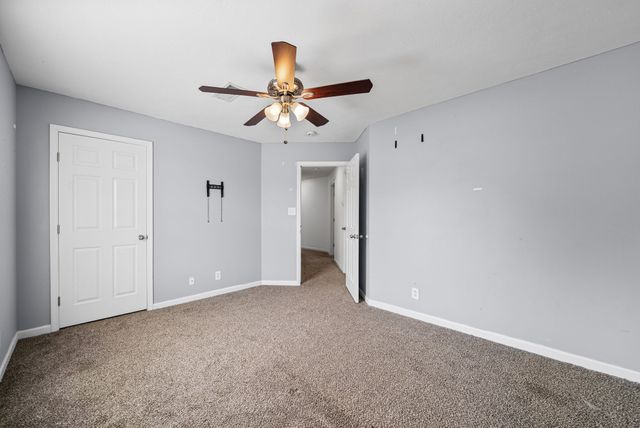 200 Grant Ave, Oak Grove, KY 42262