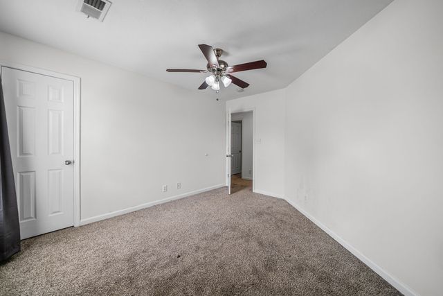 200 Grant Ave, Oak Grove, KY 42262