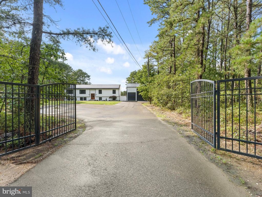 2260 7TH AVE, HAMMONTON, NJ 08037 — photo 4