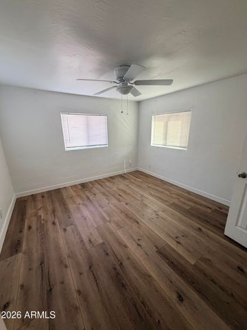 2419 E OAK Street, Phoenix, AZ 85008