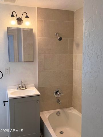 2419 E OAK Street, Phoenix, AZ 85008