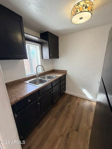 2419 E OAK Street, Phoenix, AZ 85008