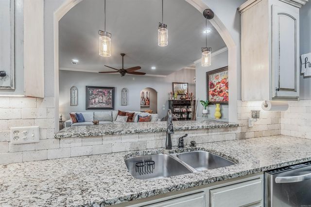 28 Morgan Valley Drive, Vilonia, AR 72173