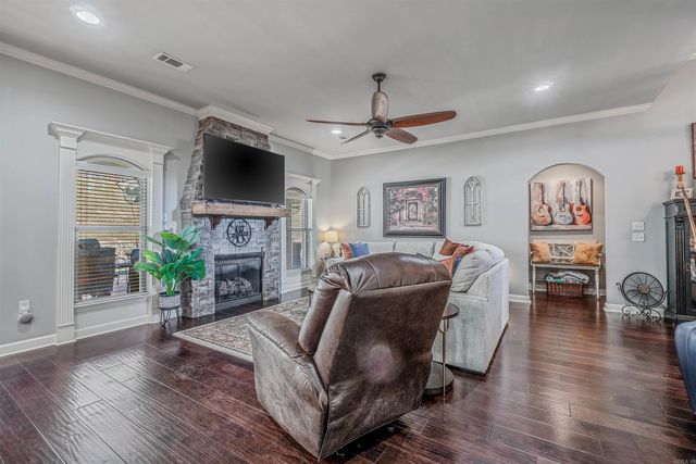 28 Morgan Valley Drive, Vilonia, AR 72173