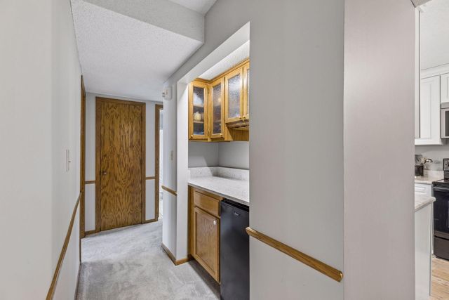 3150 Glen Oaks Avenue 111A, White Bear Lake, MN 55110