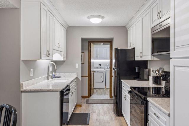3150 Glen Oaks Avenue 111A, White Bear Lake, MN 55110