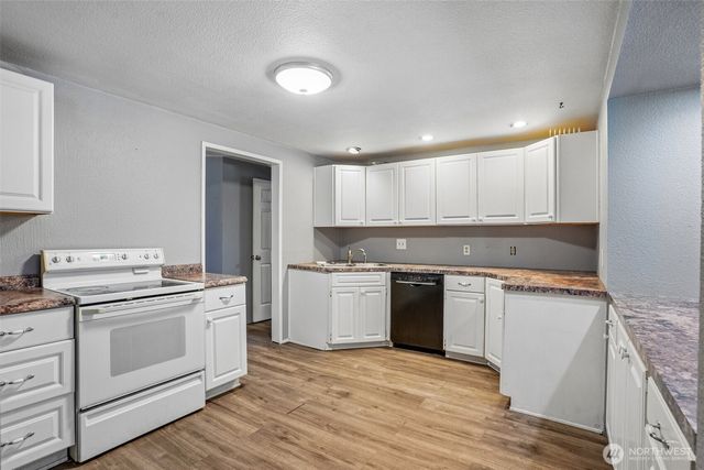 2102 Abernethy Road NE, Olympia, WA 98516