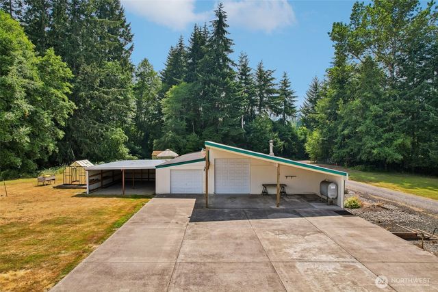 2102 Abernethy Road NE, Olympia, WA 98516
