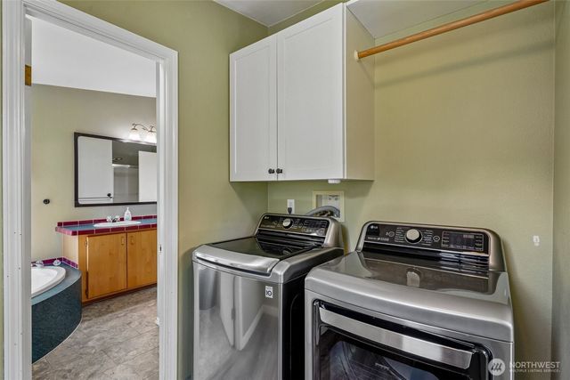 2102 Abernethy Road NE, Olympia, WA 98516