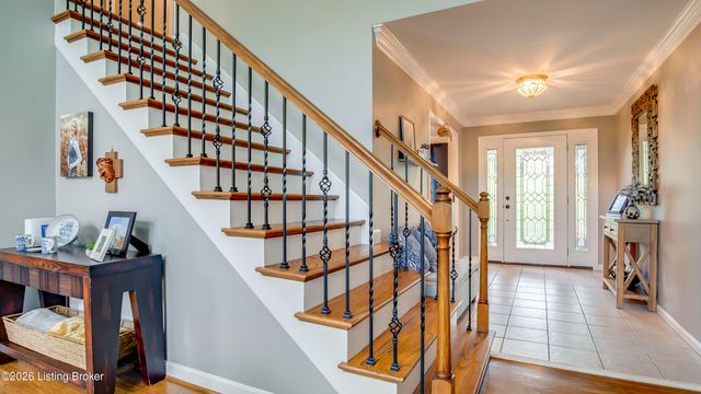 3807 Sumerlin Dr, Buckner, KY 40010