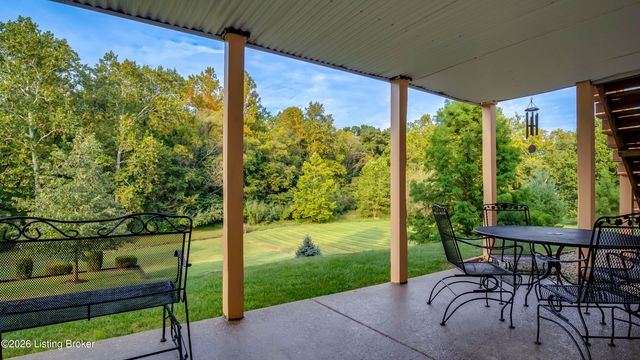 3807 Sumerlin Dr, Buckner, KY 40010