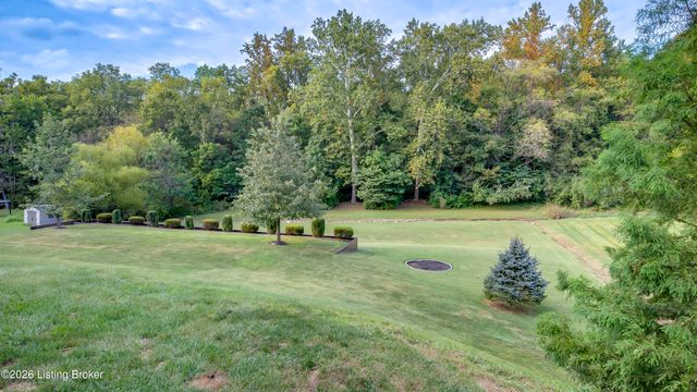 3807 Sumerlin Dr, Buckner, KY 40010