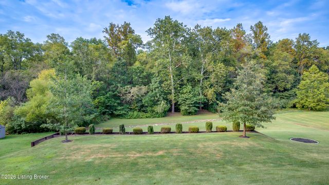 3807 Sumerlin Dr, Buckner, KY 40010