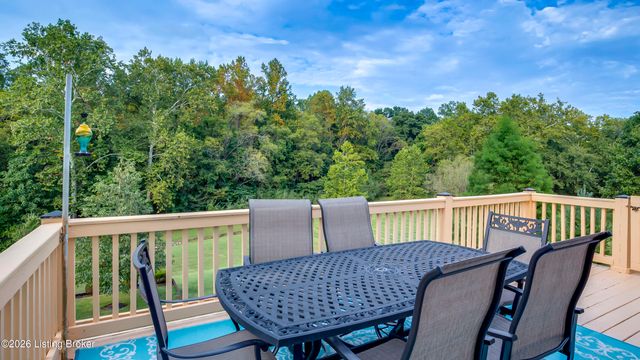 3807 Sumerlin Dr, Buckner, KY 40010