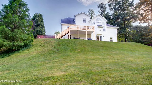 3807 Sumerlin Dr, Buckner, KY 40010