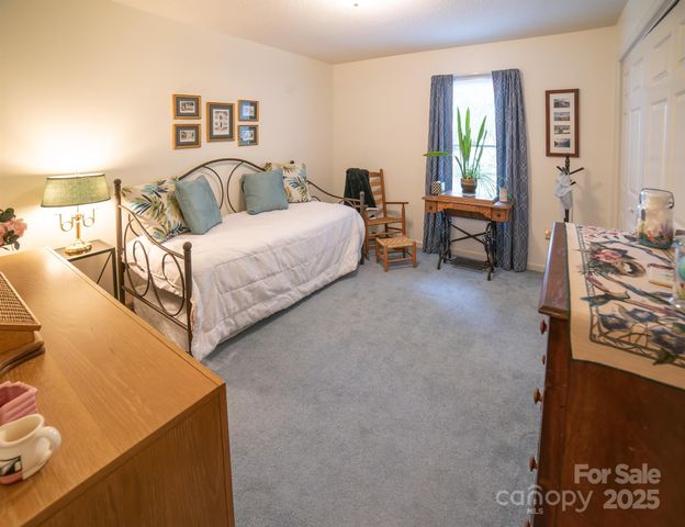 115 Apple Blossom Drive, Morganton, NC 28655