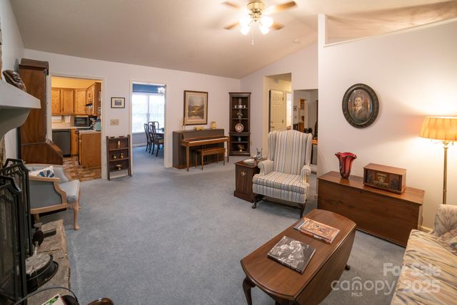 115 Apple Blossom Drive, Morganton, NC 28655