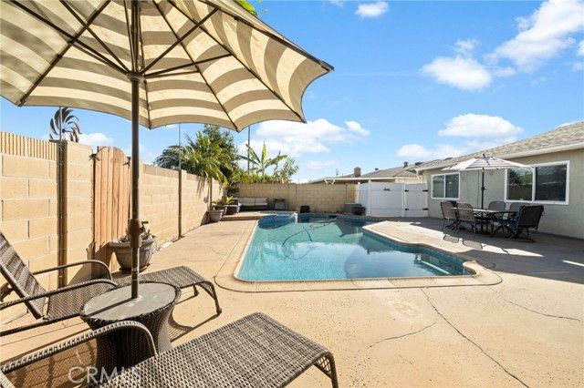 15942 Topaz, Westminster, CA 92683