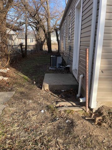 4920 E Elm St, Wichita, KS 67208