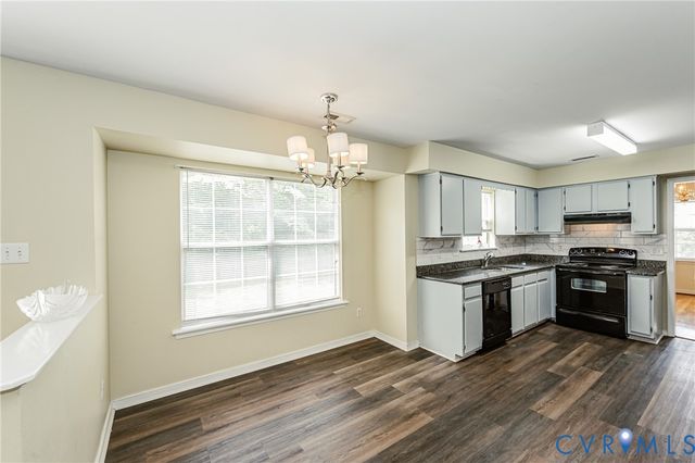 811 Kiefer Field Ct, Glen Allen, VA 23059