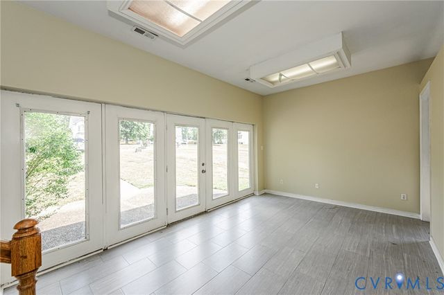 811 Kiefer Field Ct, Glen Allen, VA 23059