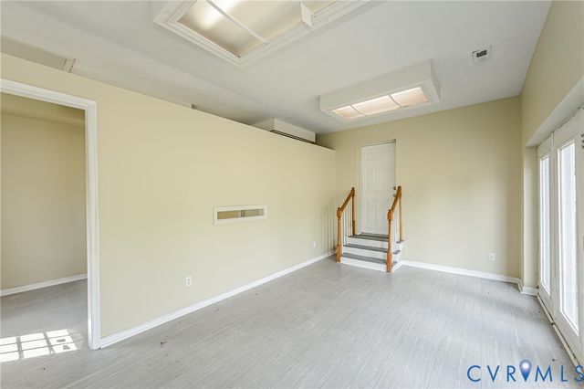 811 Kiefer Field Ct, Glen Allen, VA 23059