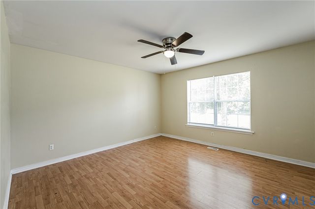 811 Kiefer Field Ct, Glen Allen, VA 23059