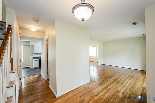 811 Kiefer Field Ct, Glen Allen, VA 23059