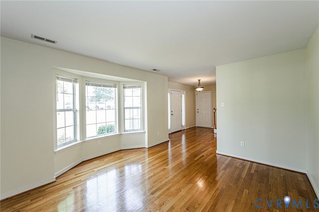 811 Kiefer Field Ct, Glen Allen, VA 23059