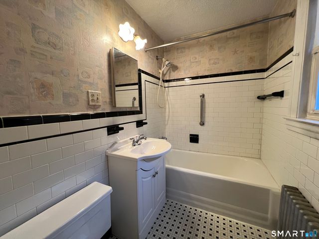 105 Sound View Terrace, New Haven, CT 06512