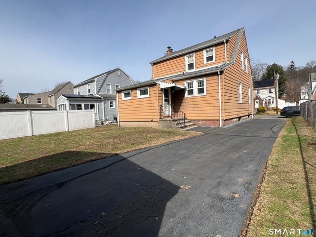 105 Sound View Terrace, New Haven, CT 06512