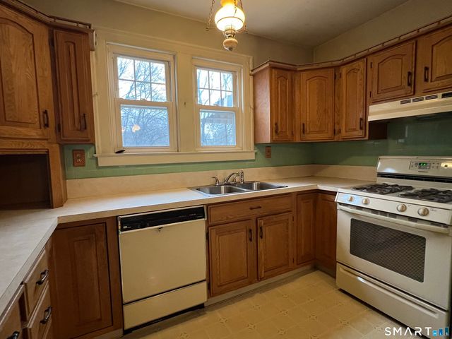 105 Sound View Terrace, New Haven, CT 06512