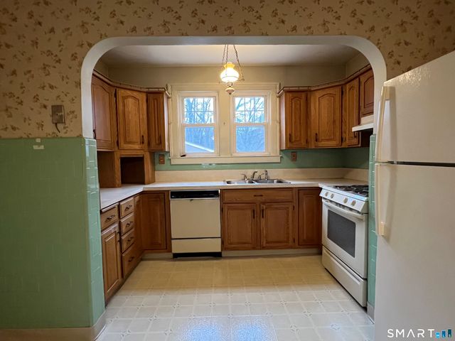 105 Sound View Terrace, New Haven, CT 06512