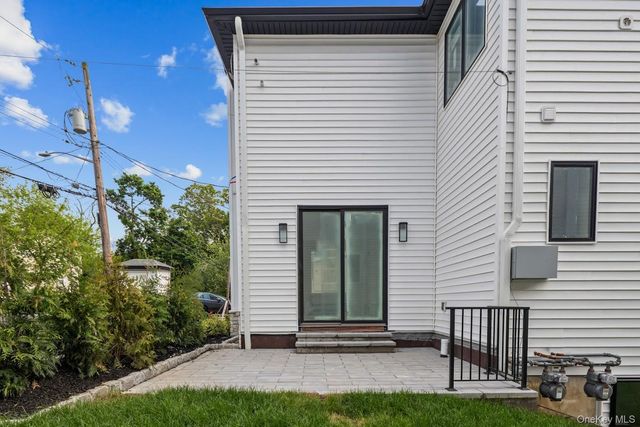 35 Prospect Street 113, Spring Valley, NY 10977