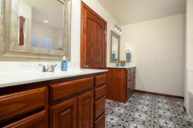 8102 Little Rock Drive, Amarillo, TX 79118