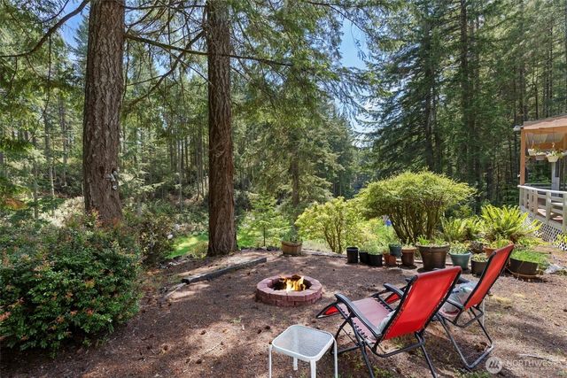 91 E Jack Pine Lane, Union, WA 98592